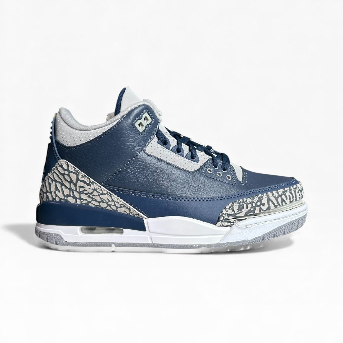 Nike Jordan 3 Retro Zipped