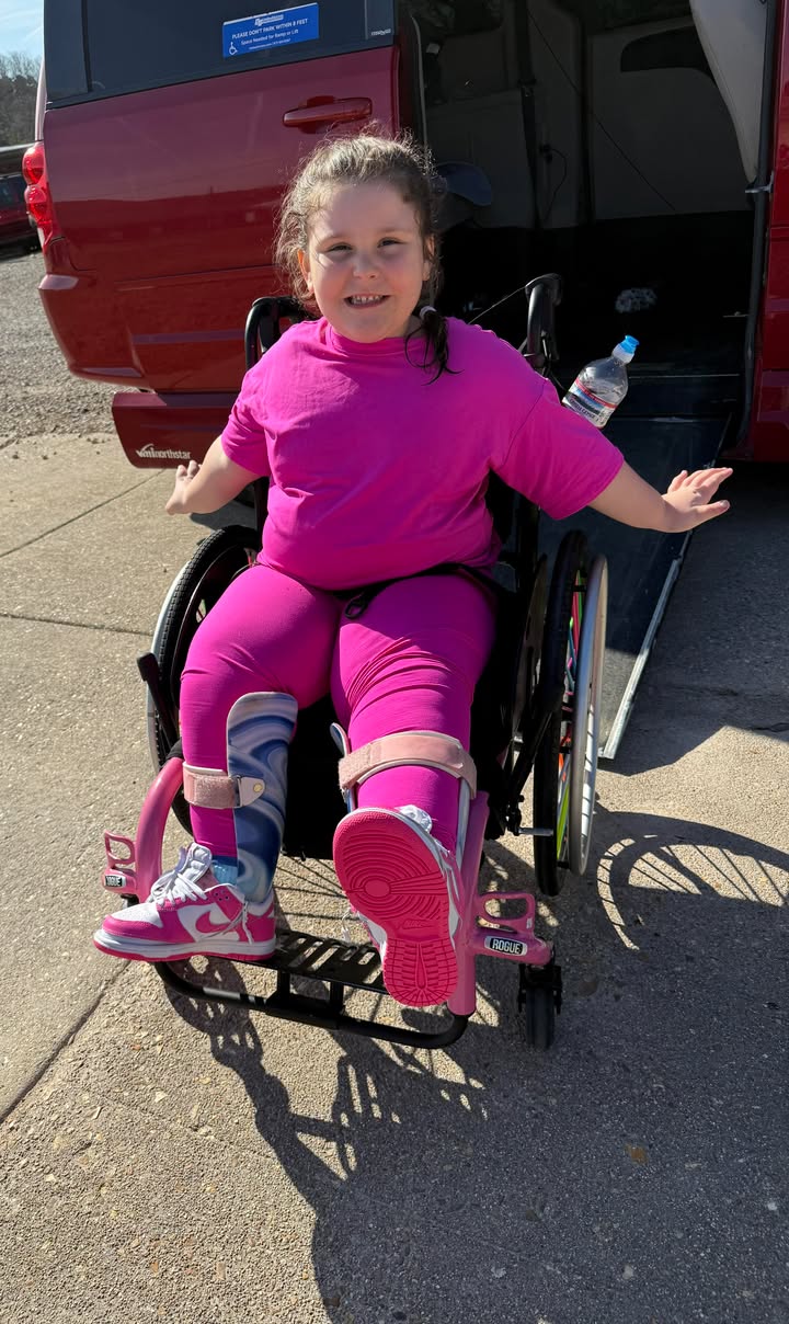 Zipped Shoe Fund - $1 Monthly Supporter