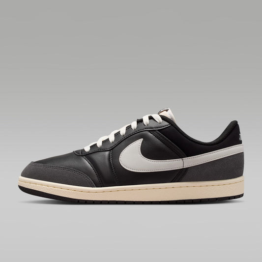 Nike Jordan Skyline Low LE Zipped