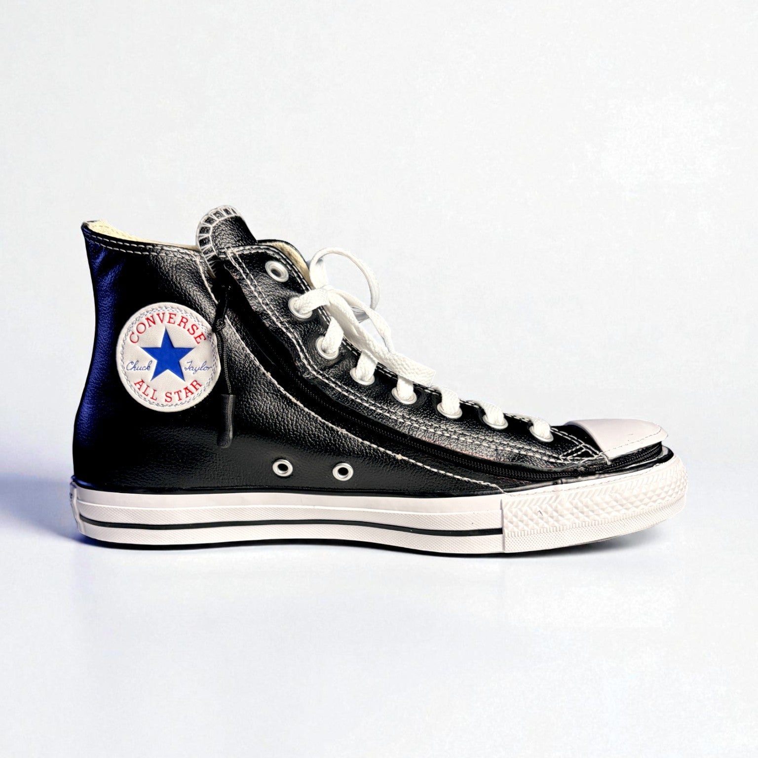 Converse Chuck Taylor All Star Leather Zipped — Easy On, Hand