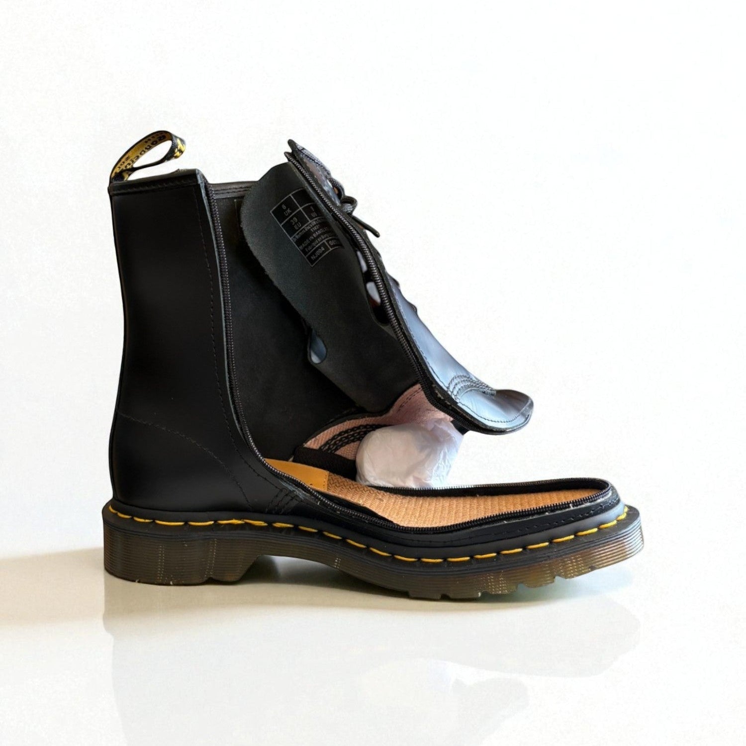 Dr. Martens 1460 Zipped