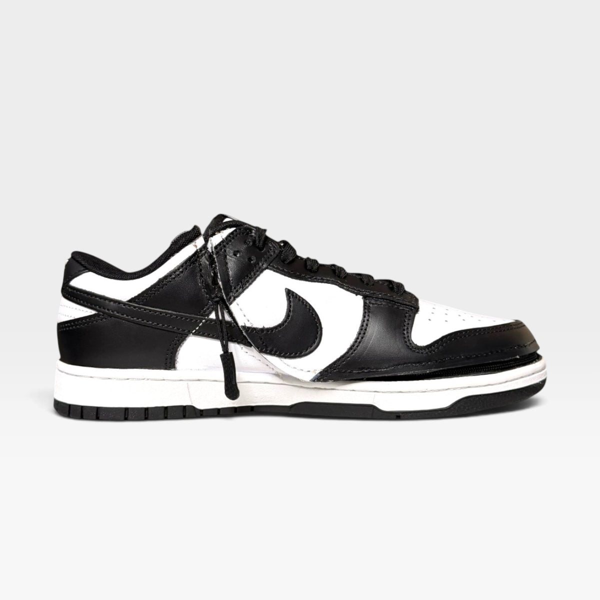 Nike Dunk Low Retro Zipped