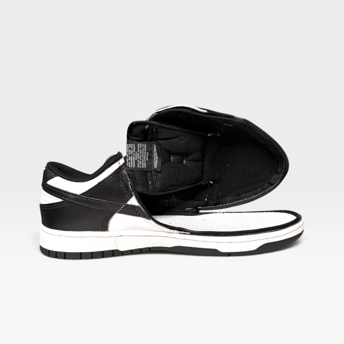 Nike Dunk Low Retro Zipped