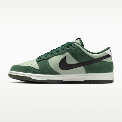 Nike Dunk Low Retro SE Zipped