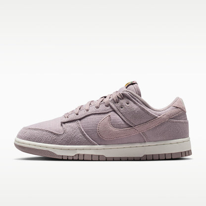 Nike Dunk Low SE Zipped