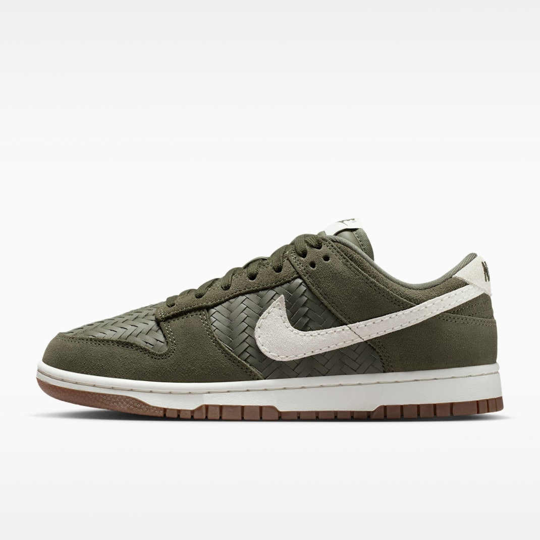 Nike Dunk Low SE Zipped